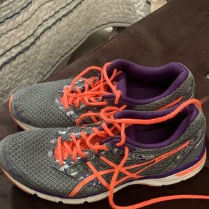 Asics Gray and Orange Women’s Athletic Running Shoes with Purple Accents
